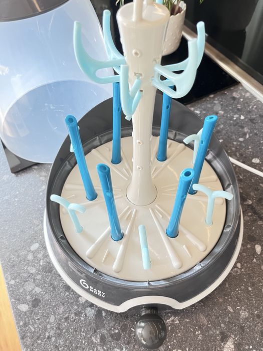 Sterilizator electric de biberoane Babymoov