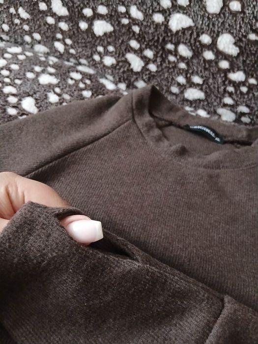 Чиста нова блуза