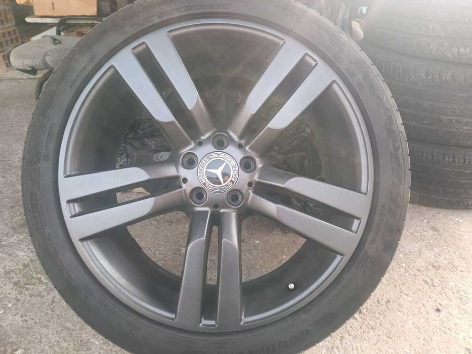 Гуми Good Year 20'' летни с джанти за Mercedes