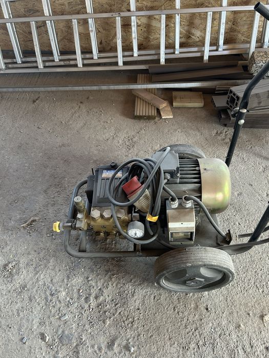 Pompă presiune spălătorie