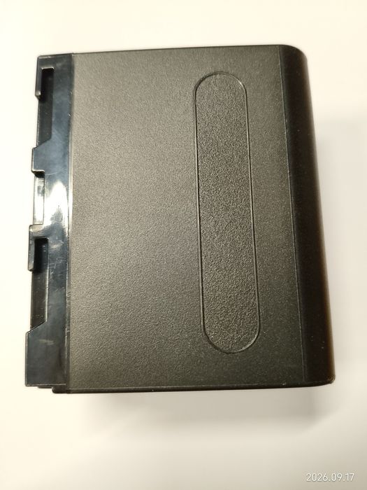 ЧИСТО НОВ комплект 2бр. Батерии NP-F970 / F990 (8800mAh / 65.12Wh) + Двойно зарядно
