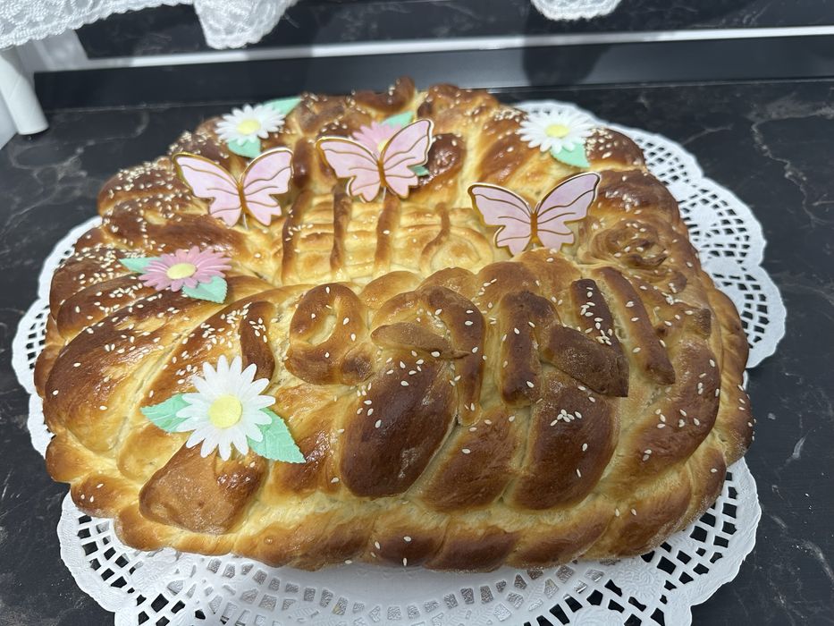 Turta mot fetita delicioasa si aspectoasa