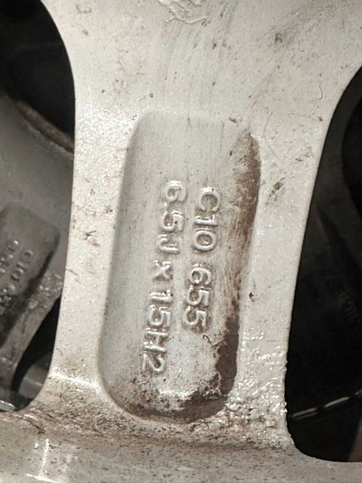 Se vinde jante auto