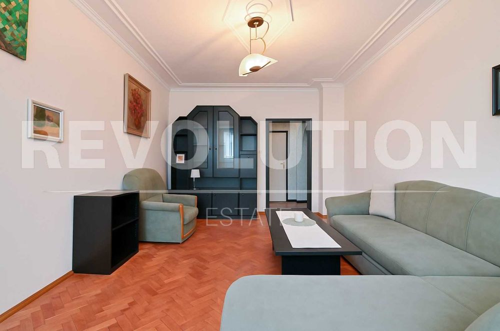 Двустаен апартамент в ж.к. Изток