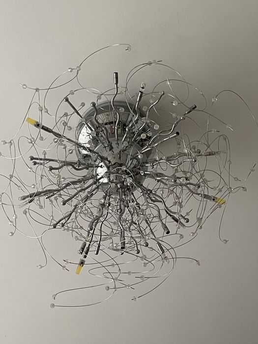 Продам небычную люстру