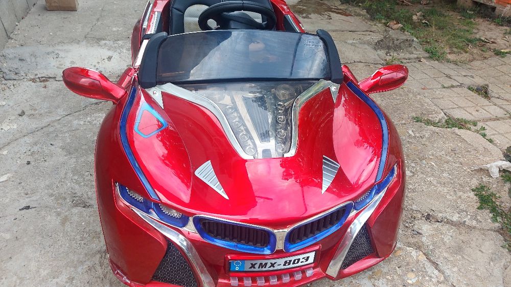 Детска  червена кола