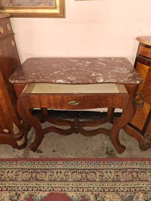 Антикварна конзола с мраморен плот