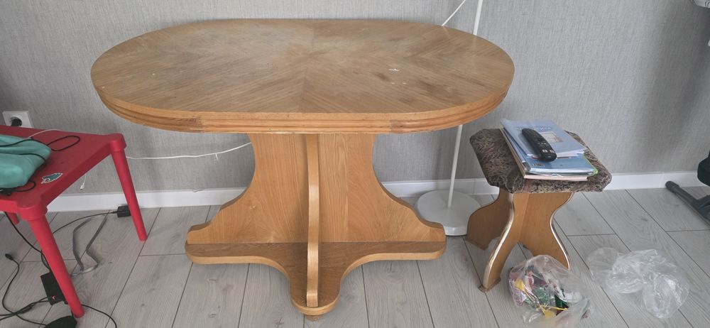 Стол российский дерево