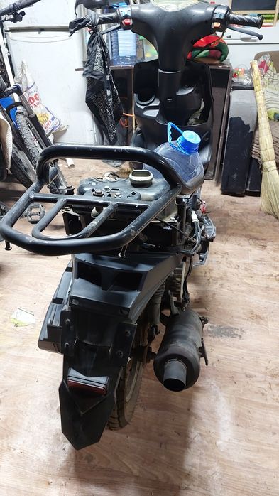 Продам скутер не на ходу