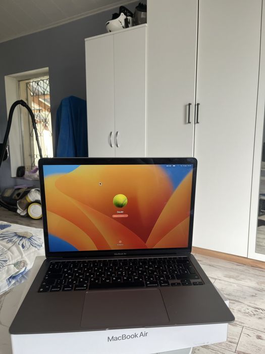 13-inch MacBook Air M1 256gb