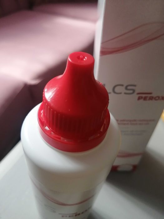 Soluție pentru curățat lentile de contact LCS