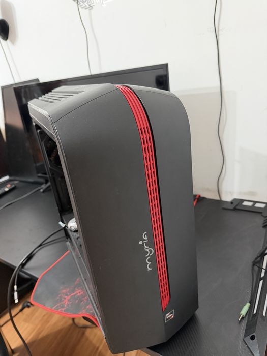 PC Gaming Ryzen 3 2200G GTX 1060 3GB, 16GB RAM, HDD 2TB, RGB