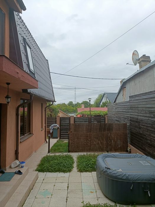 Negociabil, Pantelimon, aproape de gradinita nr 1 - Casa p+mansarda  inalta ,4 camere,2 bai,foisor,14min metrou pe jos