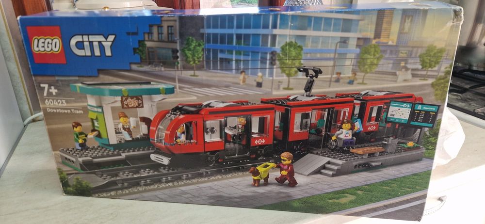 LEGO CITY Statie si tramvai