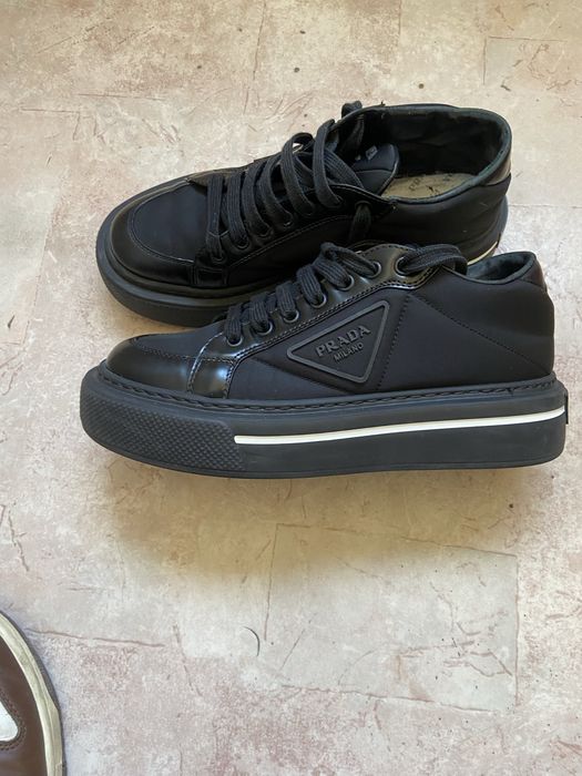 Продам ботинки PRADA