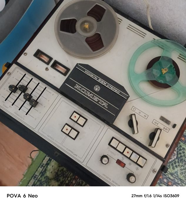 Продам  катушечный магнитофон комета