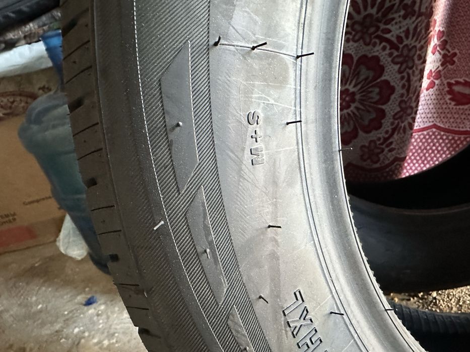 Продам шины новые 235/60/18