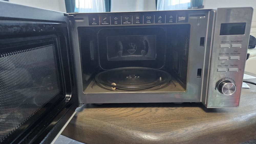 Vand cuptor microunde Beko