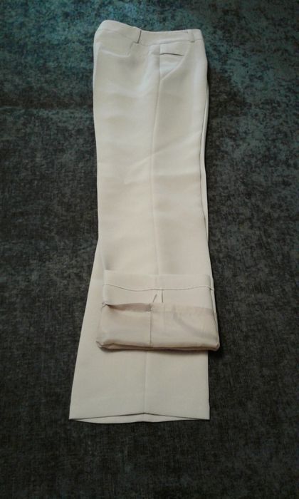 Пиджак рубашка юбка брюки .