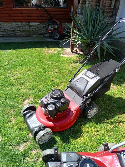 Моторна косачка MTD HONDA от Швейцария