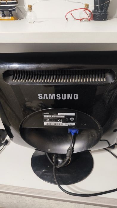 Монитор  Самсунг