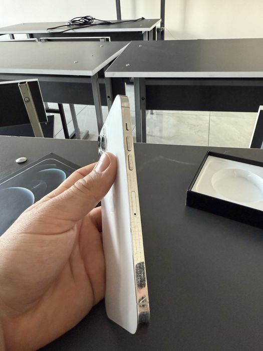 Айфон 12 про макс