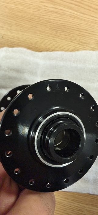 Предна главина Novatec D041SB-B15 32H 15x110мм Boost,12х148 D442SB-B12