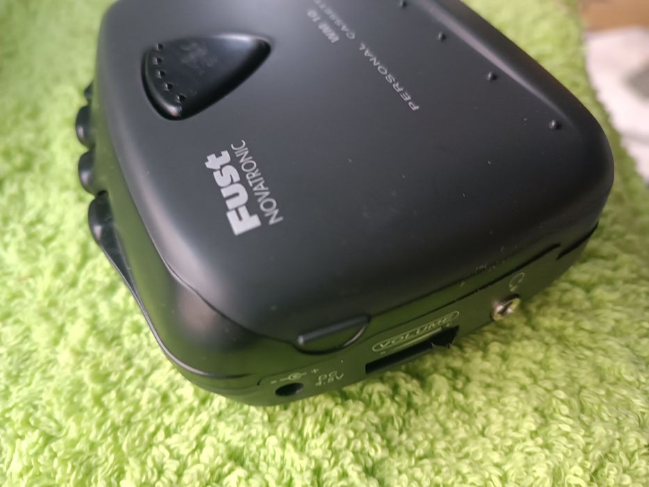Walkman cu căști nou Elveția