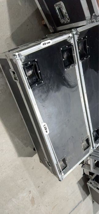 Продам кофры , кейсы , реки , чемоданы