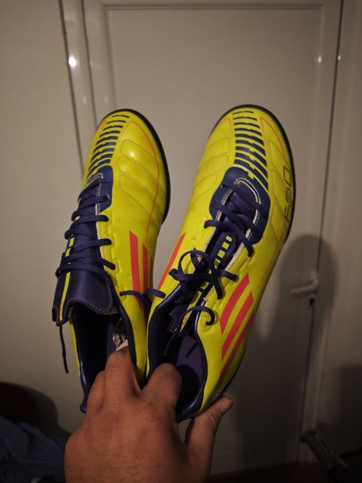 Футболни обувки/стоножки Adidas