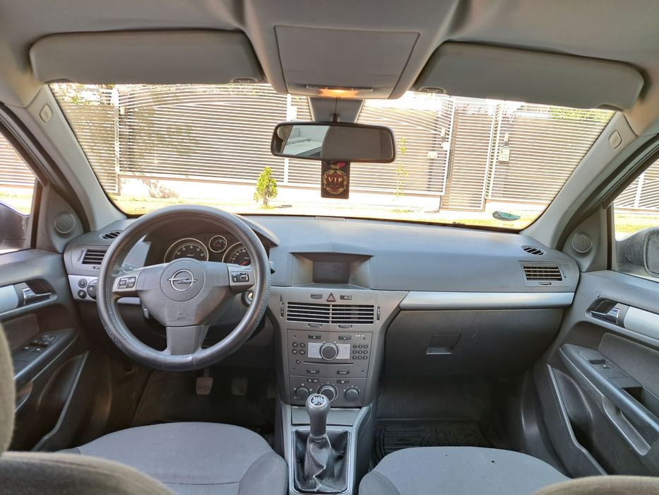 Vand opel astra h An 2007 stare suberba de funtionare