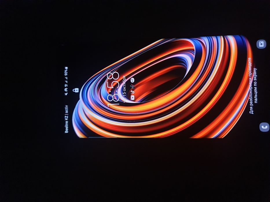 Продам s10 plus в отличном состоянии.