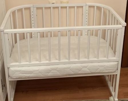 Детская кровать белая