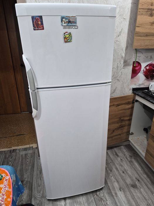 Холодильник рабочий