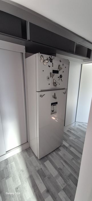 Inchiriez apartament