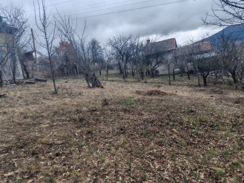 Продава се Парцел в Своге - 1000 кв.м за 9 €/кв.м - Снимка #3