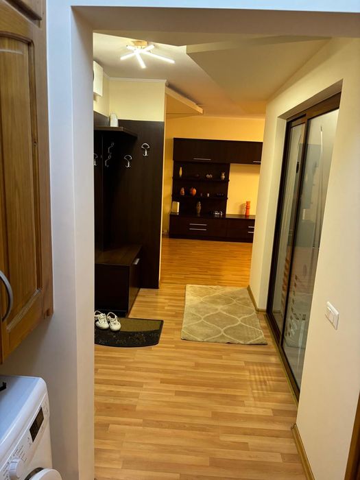 Inchiriez Ap.2 camere SUPERB Str. Traian la Starea Civila