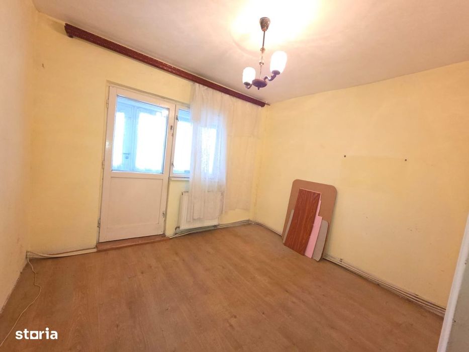 Apartment in Roman - Vedere 2