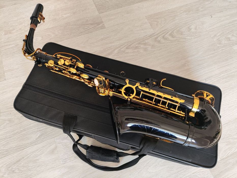 Саксафон Lazaro  черный