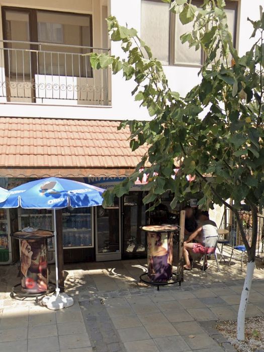 Магазин до плажа в гр Поморие от СОБСТВЕНИК!