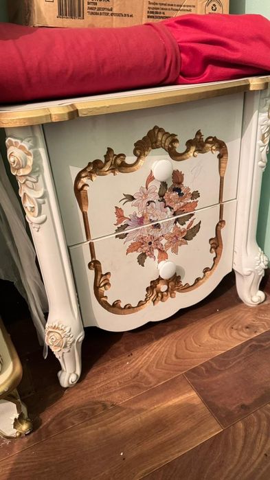 Спальный гарнитур