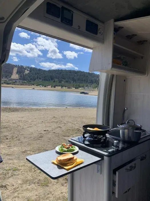 Кемперван  OFF GRID