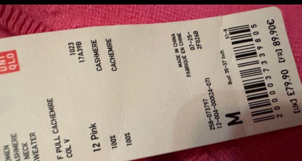 Uniqlo pulover casmir 100% nou M/L