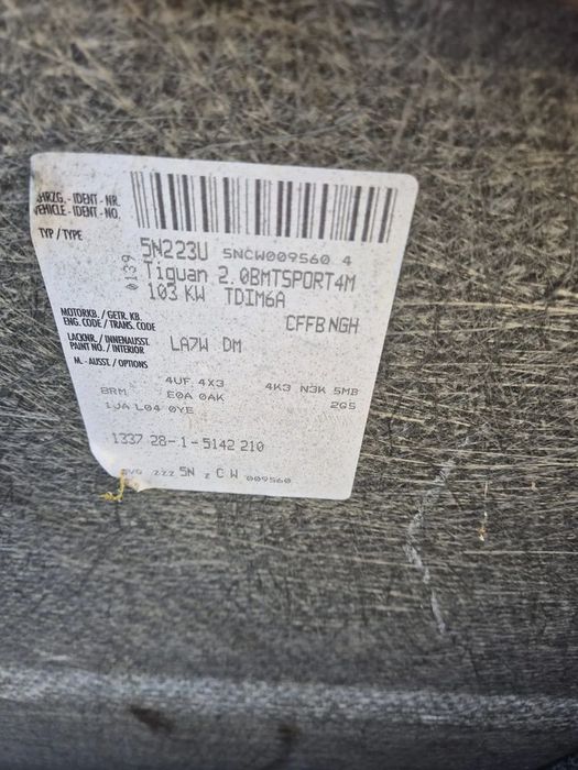 bara fata/capota/trager/faruri/aripi volkswagen tiguan 2012 2.0 cffb