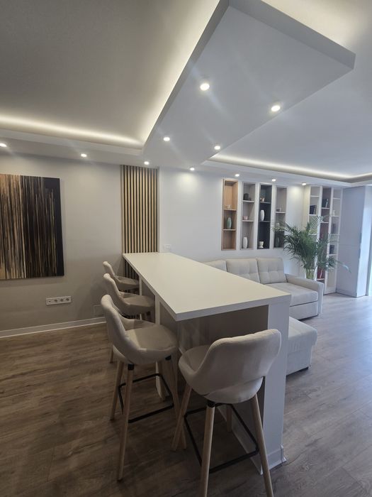 Vand apartament premium