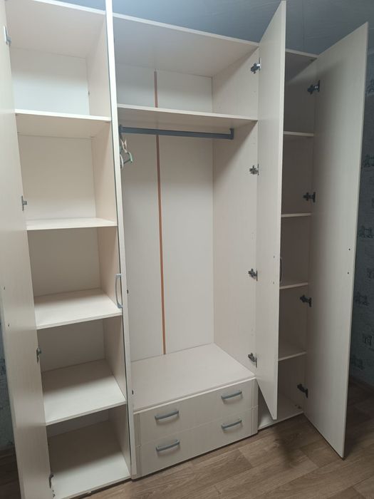 Шкаф б/у в хорошем состоянии