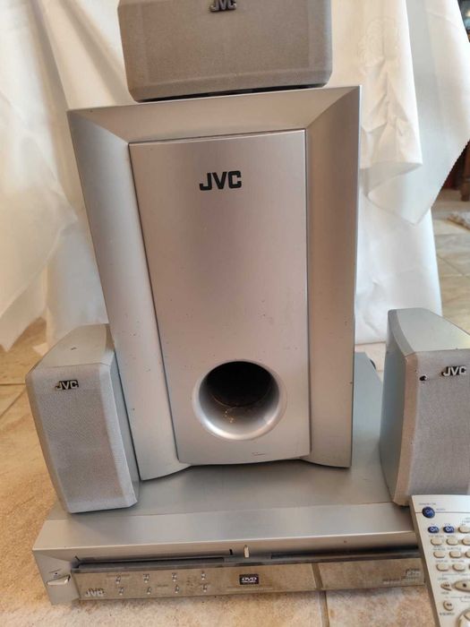 DVD JVC домашно кино
