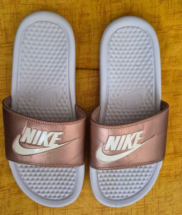 Slapi/ papuci Nike