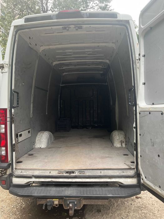 Транспорт с бус / хамалски услуги