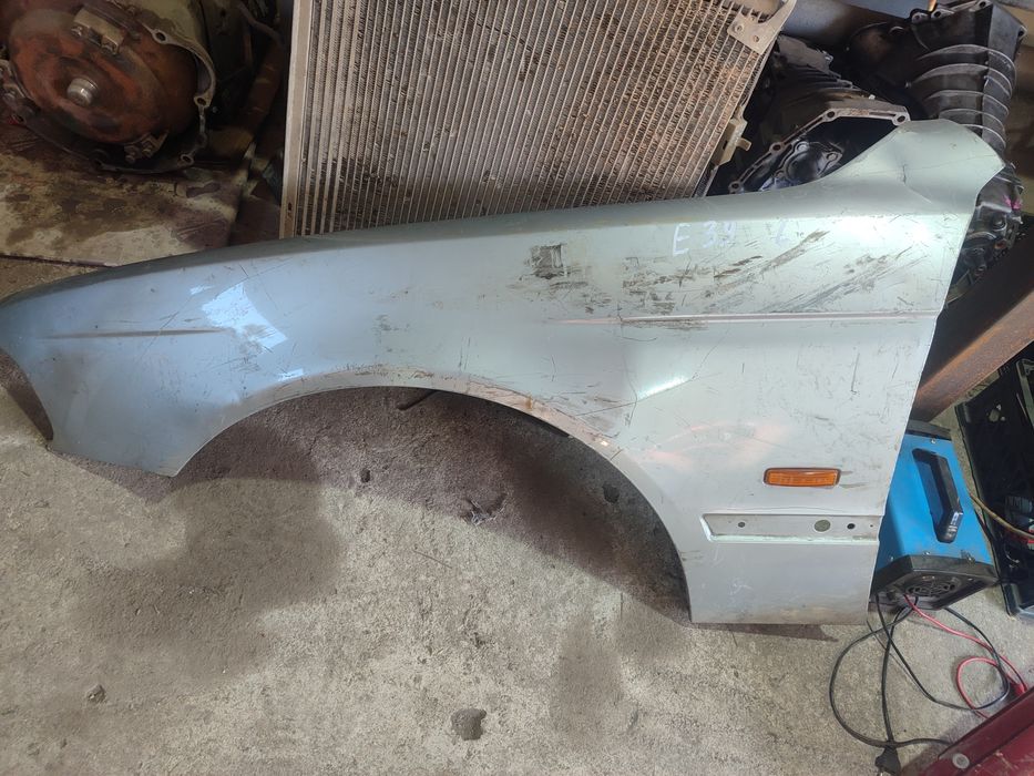 Крыло левое БМВ Е39